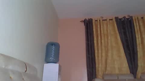 naughty8779 online show from September 29, 1:43 am