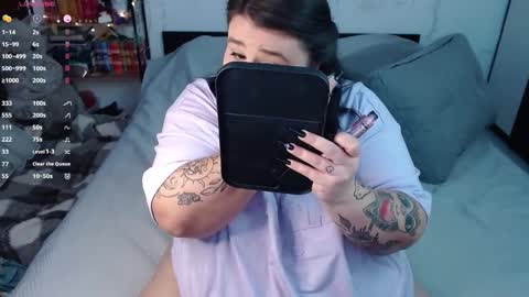 Chris online show from November 2, 6:28 am