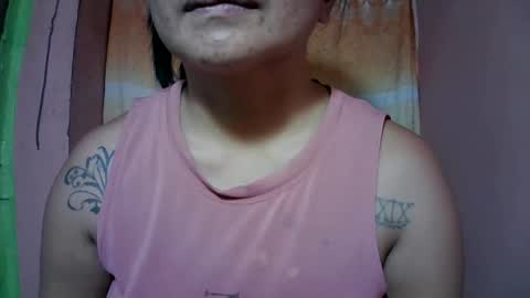 naughtymom_33 online show from December 21, 1:21 am