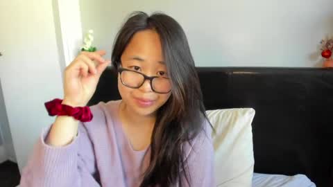 Gigi Chu  online show from April 30, 1:38 pm