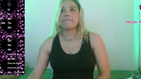 NAUYGTYQUEEN online show from March 9, 4:33 pm