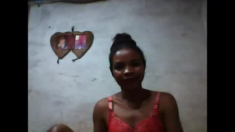 Nayla online show from February 25, 2:59 pm