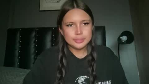 karla online show from March 29, 8:46 am