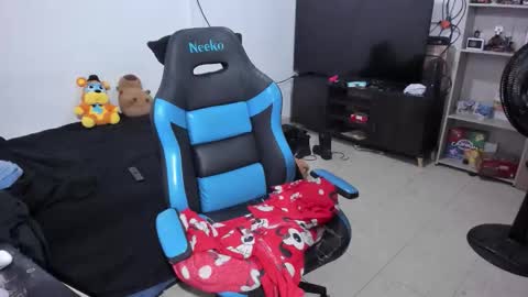 Geek Nicole    im Neeko UwU online show from January 13, 9:08 pm