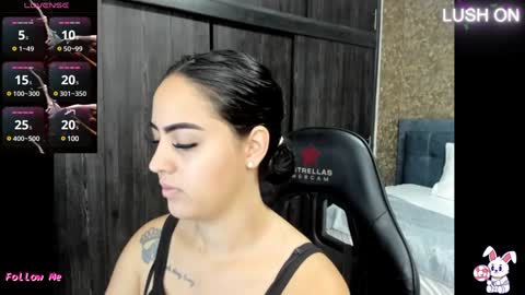 neith_xue online show from January 24, 11:26 am