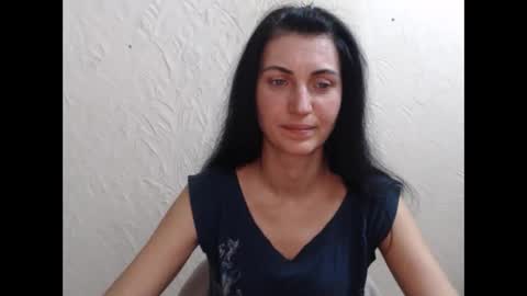 Nensy online show from February 23, 2:05 pm