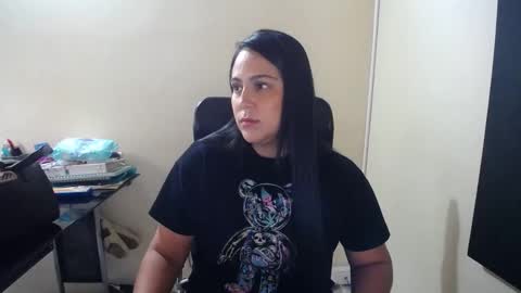 kelly lopez online show from February 18, 1:33 pm