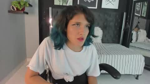 Snapshot of nerida_ chatting on October 24, 9:11 pm nerida_ online show from October 24, 9:11 pm