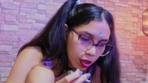 nextdoor_fantasy online show from April 1, 3:07 am