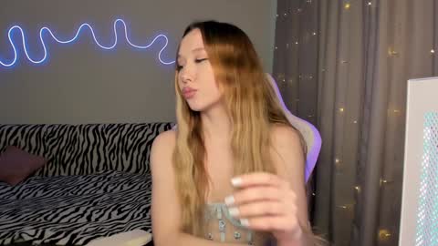 Mina online show from December 29, 10:23 am