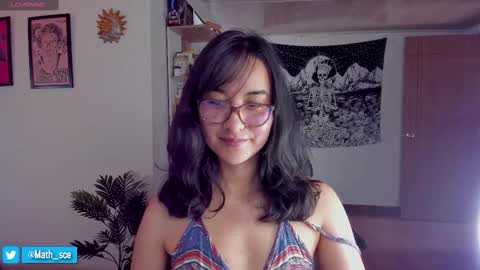 Snapshot of nia_blaze chatting on February 9, 8:02 pm Nia online show from February 9, 8:02 pm