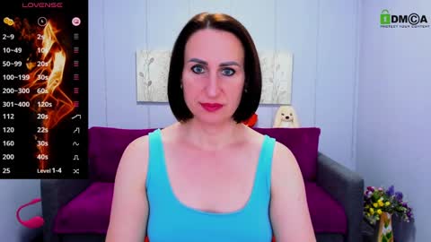 niasmithh online show from March 1, 1:07 pm