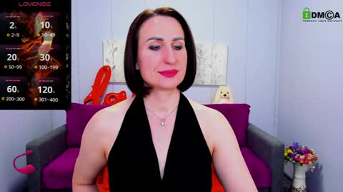 niasmithh online show from March 12, 1:08 pm