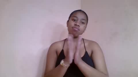 nicelly01 online show from June 16, 6:25 am