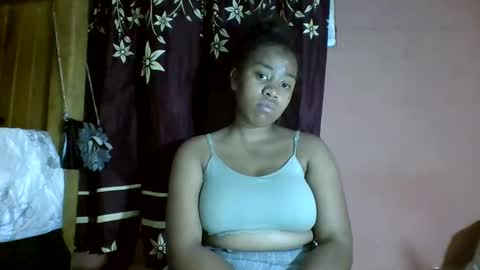 nicelly01 online show from April 26, 3:43 pm