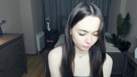 Nicole online show from February 20, 7:15 pm