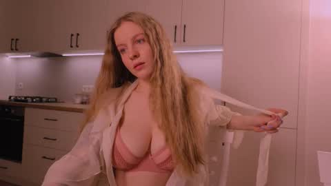 Nicka Cherie online show from February 20, 6:20 pm