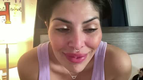 Nicki Marie online show from December 19, 6:23 pm