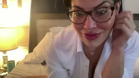 Nicki Marie online show from December 9, 3:33 pm