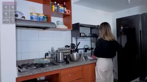 Nicky online show from March 13, 7:04 pm