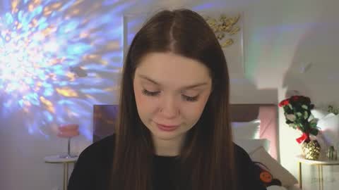 Nicole online show from December 4, 9:48 pm