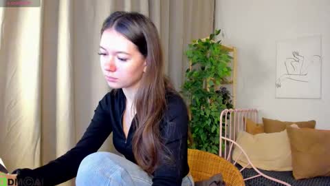 GMT7TueWedThSu 0300am-0900am. Sa 1000am-0400pm online show from September 9, 9:58 pm