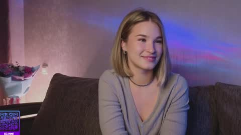 Nicole online show from December 2, 9:54 am