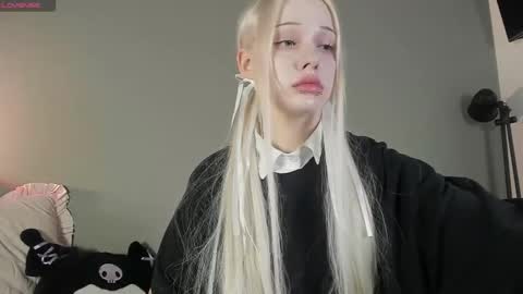 Mary online show from November 24, 5:53 am