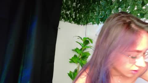 nicoleirisxxx online show from April 1, 5:19 am