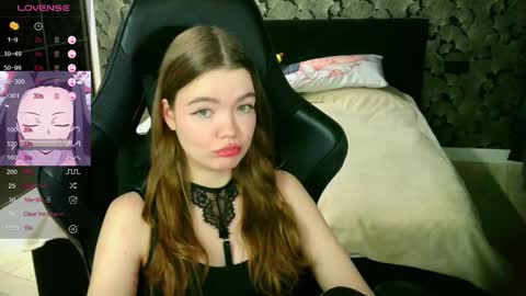 NicoleMeew online show from March 25, 4:32 pm