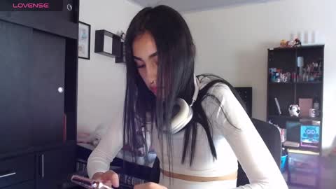 Nicole online show from January 5, 9:18 pm