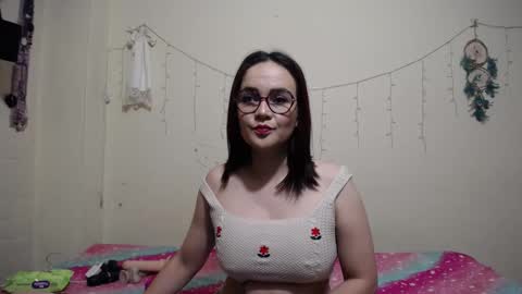 nicolle_sky online show from March 1, 8:23 am