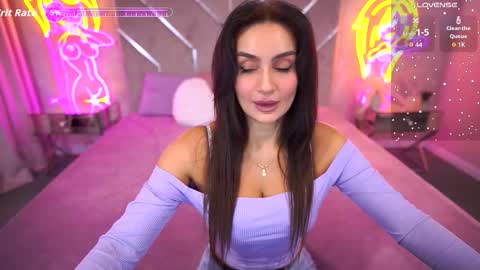 Nicole online show from October 27, 6:53 am