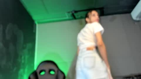 Nicol online show from December 1, 12:48 am