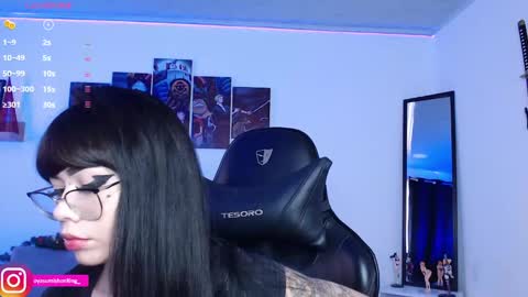 Lizzie online show from December 10, 8:38 pm