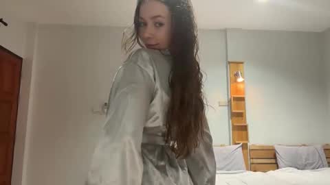 Aurora online show from October 27, 7:37 am