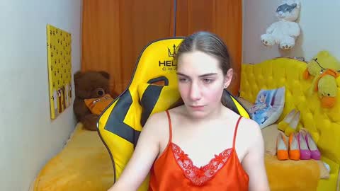 nikastarkk online show from February 14, 7:54 pm