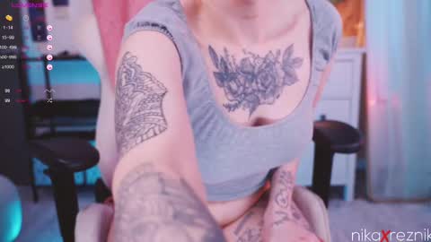 Snapshot of nikaxreznik chatting on March 3, 11:47 am Nika online show from March 3, 11:47 am