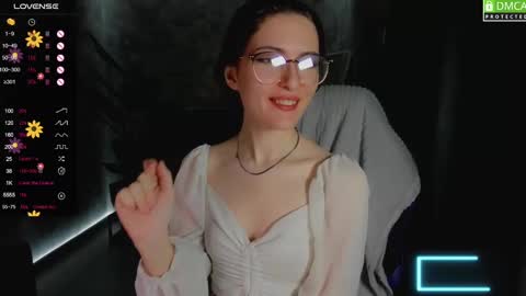 niki_cutes online show from March 1, 1:22 am