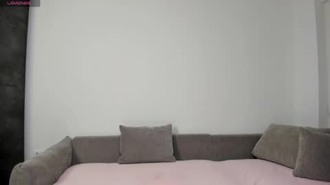 Nicole online show from April 25, 7:55 am