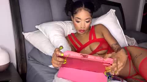 nikitalove104 online show from October 5, 8:14 pm