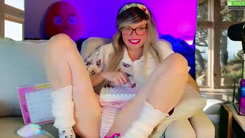 Kitty Chatte online show from October 5, 10:09 am