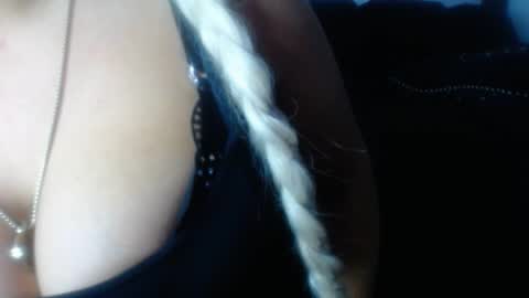 Niquita Sparkles online show from April 5, 10:20 pm