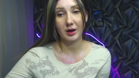 nikkikiss___ online show from April 10, 6:47 pm