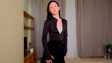 nikky online show from February 11, 8:16 am