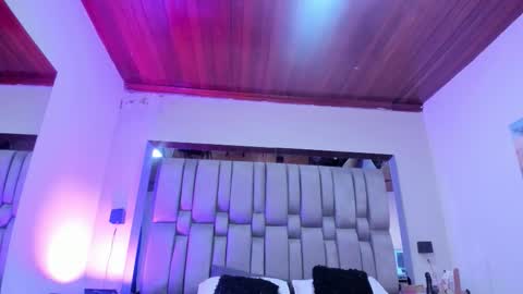     online show from March 18, 11:59 am