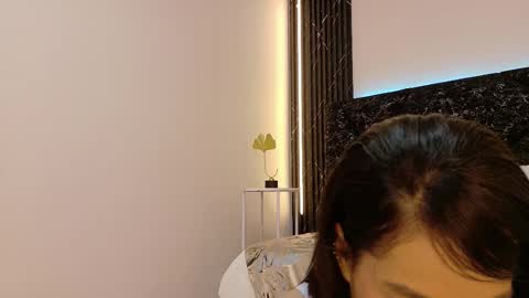  NIKY SMIT  online show from March 3, 11:47 am