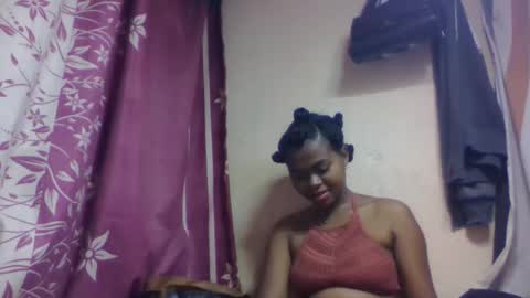 nilah online show from November 15, 7:31 am