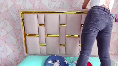 Nina Carther online show from March 12, 8:22 pm