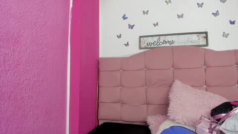 Nina online show from December 31, 1:30 pm